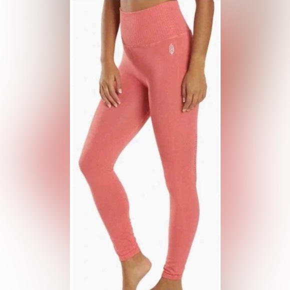 Good Karma Leggings - Picture 2 of 3